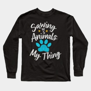 Animal Rescuer - Saving animals is kind of my thing Long Sleeve T-Shirt